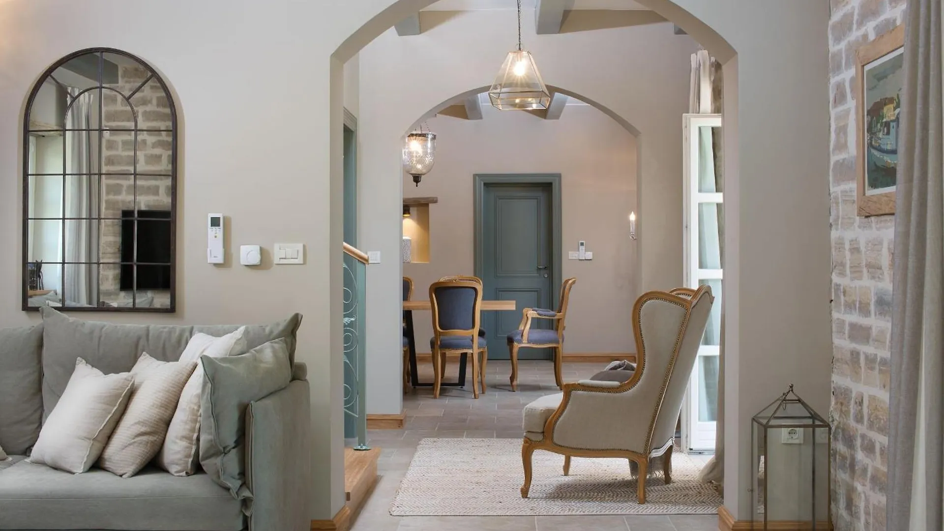 Villa Nevija U Ladicima For 10 People With Sea View & Sports Complex In Central Istria 0*, Ladici Kroatië